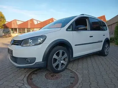 Gebraucht VW Touran Cross 170 PS (125 kW) 2011 Candyweiss Van / Kleinbus