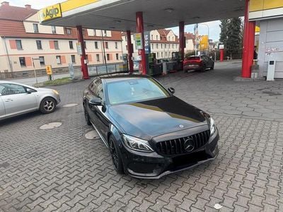 Gebraucht Mercedes C250 AMG line 211 PS (155 kW) 2018 Schwarz Limousine