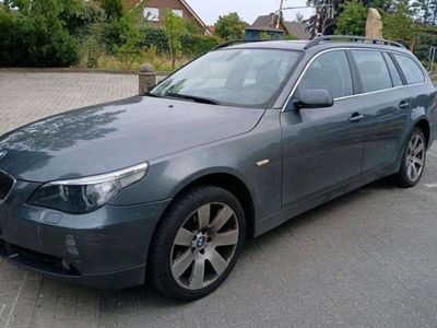 BMW 525