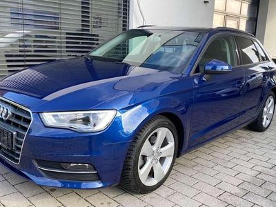 Blau Gebraucht 2014 Audi A3 Sportback Ambition Kleinwagen | 15.890 € (Fairer Preis)