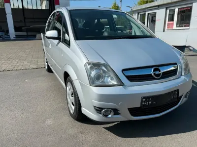 Gebraucht Opel Meriva Innovation 105 PS (77 kW) 2009 Silber Van / Kleinbus