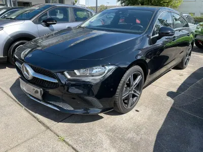 Gebraucht Mercedes CLA180 Shooting Brake 116 PS (85 kW) 2020 Schwarz Kombi