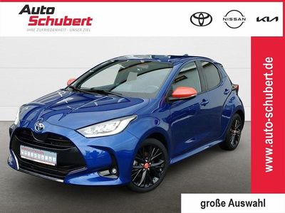 Blau Gebraucht 2021 Toyota Yaris Hybrid Basis Limousine | 20.480 € (Etwas zu teuer)
