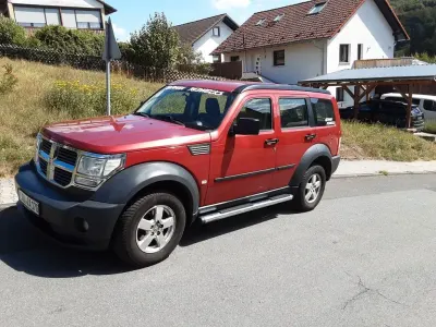 Gebraucht Dodge Nitro 177 PS (130 kW) 2010 Rot SUV