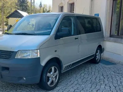 Używany VW Transporter 2004 Srebrny Van