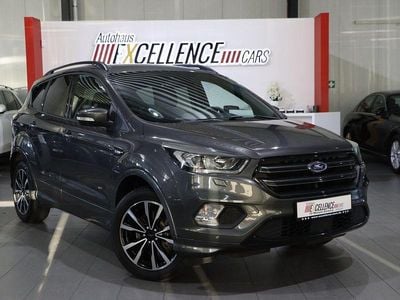 Grau Gebraucht 2018 Ford Kuga ST-Line SUV | 15.991 € (Fairer Preis)