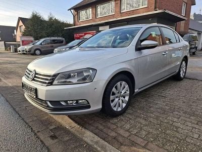 Gebraucht VW Passat Trendline 122 PS (89 kW) 2012 Silber Limousine