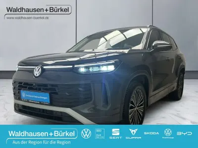 Gebraucht VW Tayron Life 150 PS (110 kW) 2025 Delfingrau (metallic) SUV