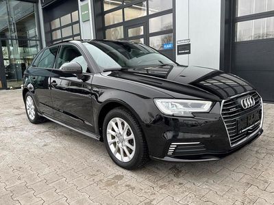 Schwarz Gebraucht 2018 Audi A3 Sportback e-tron Comfort Kleinwagen | 15.990 € (Fairer Preis)