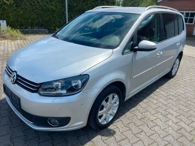Gebraucht VW Touran Life 105 PS (77 kW) 2014 Silber Van / Kleinbus