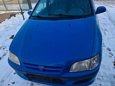 Gebraucht Mitsubishi Space Star 86 PS (63 kW) 2000 Blau Limousine