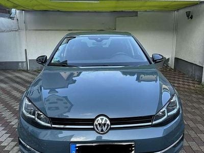 Second-hand VW Golf VII IQ Drive 150 CP (110 kW) 2019 Albastru Hatchback