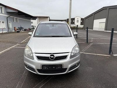 Gebraucht Opel Zafira Edition 140 PS (102 kW) 2006 Silber Van / Kleinbus
