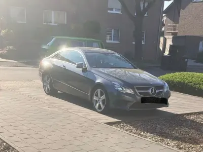 Gebraucht Mercedes E200 184 PS (135 kW) 2014 Coupé