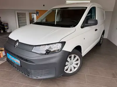 Gebraucht VW Caddy 102 PS (75 kW) 2021 Weiß Van / Kleinbus