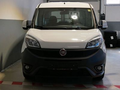 Gebraucht Fiat Doblò 101 PS (74 kW) 2015 Colore esterno (weiß) Van / Kleinbus