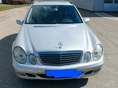 Gebraucht Mercedes E200 163 PS (119 kW) 2003 Grau Kombi