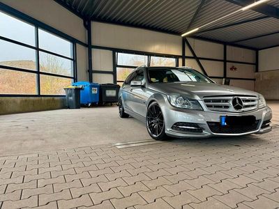 Gebraucht Mercedes C250 Avantgarde 204 PS (150 kW) 2012 Grau Kombi