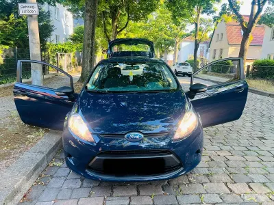 Gebraucht Ford Fiesta 60 PS (44 kW) 2009 Blau Kleinwagen