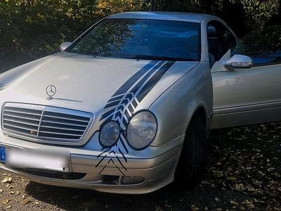 Silber Gebraucht 2001 Mercedes CLK200 Coupé | 1.500 € (Superpreis)
