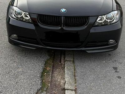 Gebraucht BMW 325 218 PS (160 kW) 2005 Schwarz Limousine