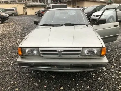 Gebraucht Nissan Sunny 90 PS (66 kW) 1990 Silber Limousine