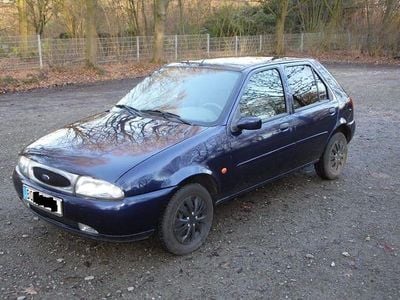 Gebraucht Ford Fiesta Ghia 102 PS (75 kW) 1999 Blau Kleinwagen