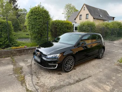 Używany VW Golf VII GTE 204 KM (150 kW) 2015 Czarny Sedan/Limuzyna