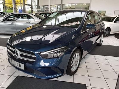 Blau Gebraucht 2019 Mercedes B180 Progressive Van / Kleinbus | 22.600 € (Fairer Preis)
