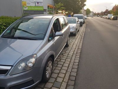 gebraucht Opel Zafira mit wenig Kilometern