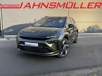 Grün (olibogrün metallic) Neu 2025 Skoda Enyaq iV RS SUV | 59.900 € (Fairer Preis)