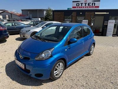 Usata Toyota Aygo 68 CV (50 kW) 2009 Blu Utilitaria