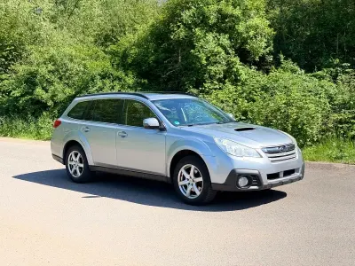 Gebraucht Subaru Outback 150 PS (110 kW) 2014 Silber Kombi