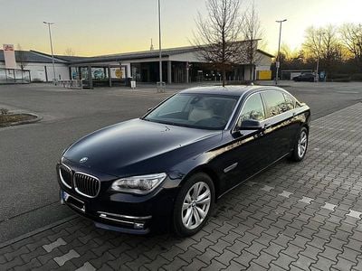 Blau Gebraucht 2013 BMW 730L Limousine | 22.999 € (Fairer Preis)