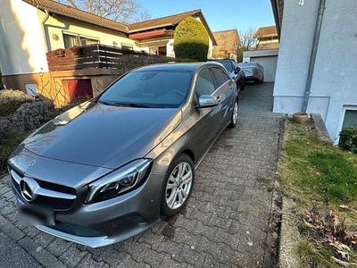 Gebraucht Mercedes A220 177 PS (130 kW) 2017 Grau Kombi