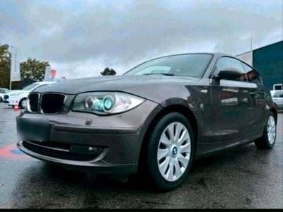 Usata BMW 116 122 CV (89 kW) 2009 Marrone Utilitaria