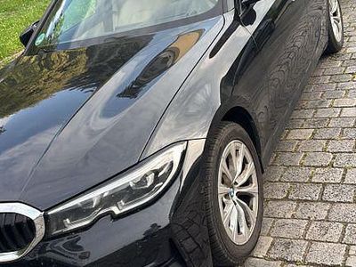 Gebraucht BMW 320 Advantage 190 PS (139 kW) 2020 Schwarz Kombi