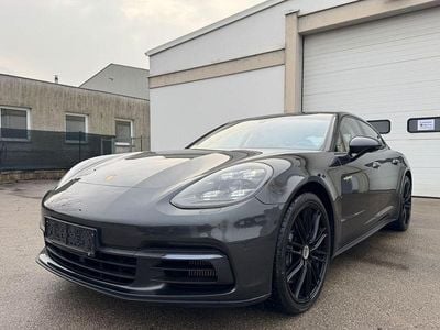 Grau Gebraucht 2018 Porsche Panamera 4 Limousine | 38.800 € (Guter Preis)