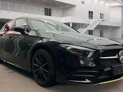 Gebraucht Mercedes A200 AMG line 163 PS (119 kW) 2018 Schwarz Limousine