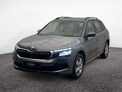 Graphitegrau metallic Gebraucht 2025 Skoda Kamiq Essence SUV | 22.980 € (Fairer Preis)