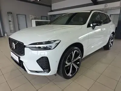 Gebraucht Volvo XC60 R-Design 250 PS (183 kW) 2022 Weiß SUV