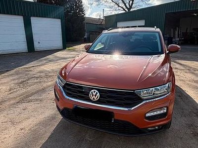 Second-hand VW T-Roc 115 CP (84 kW) 2019 Portocaliu SUV