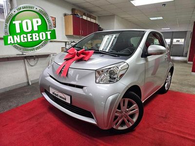 Gebraucht Toyota iQ 68 PS (50 kW) 2010 Silber Kleinwagen