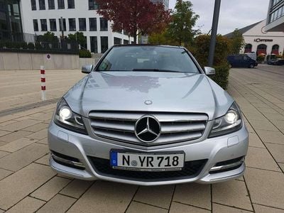 Gebraucht Mercedes C180 Avantgarde Edition 120 PS (88 kW) 2014 Silber Limousine