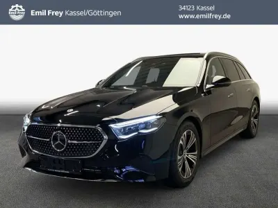 Gebraucht Mercedes E220 Avantgarde 197 PS (144 kW) 2026 Schwarz Kombi