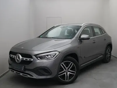 Gebraucht Mercedes GLA250 Progressive 218 PS (160 kW) 2020 Grau SUV