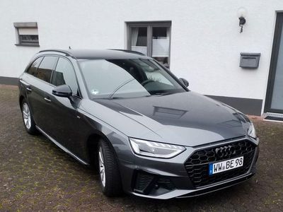 Grau Gebraucht 2021 Audi A4 S-Line Kombi | 27.500 € (Fairer Preis)
