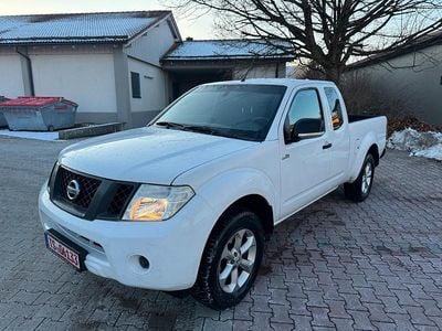 Weiß Gebraucht 2014 Nissan Navara Abholung | 8.999 €