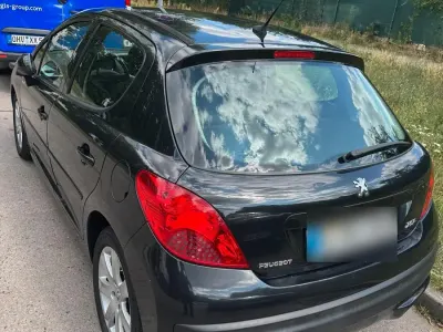 Gebraucht Peugeot 207 Sport 120 PS (88 kW) 2008 Schwarz Limousine