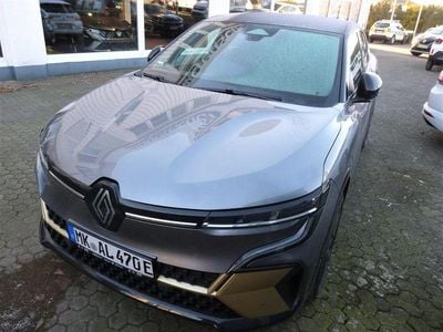 Grau Gebraucht 2023 Renault Mégane Iconic Limousine | 33.900 € (Fairer Preis)